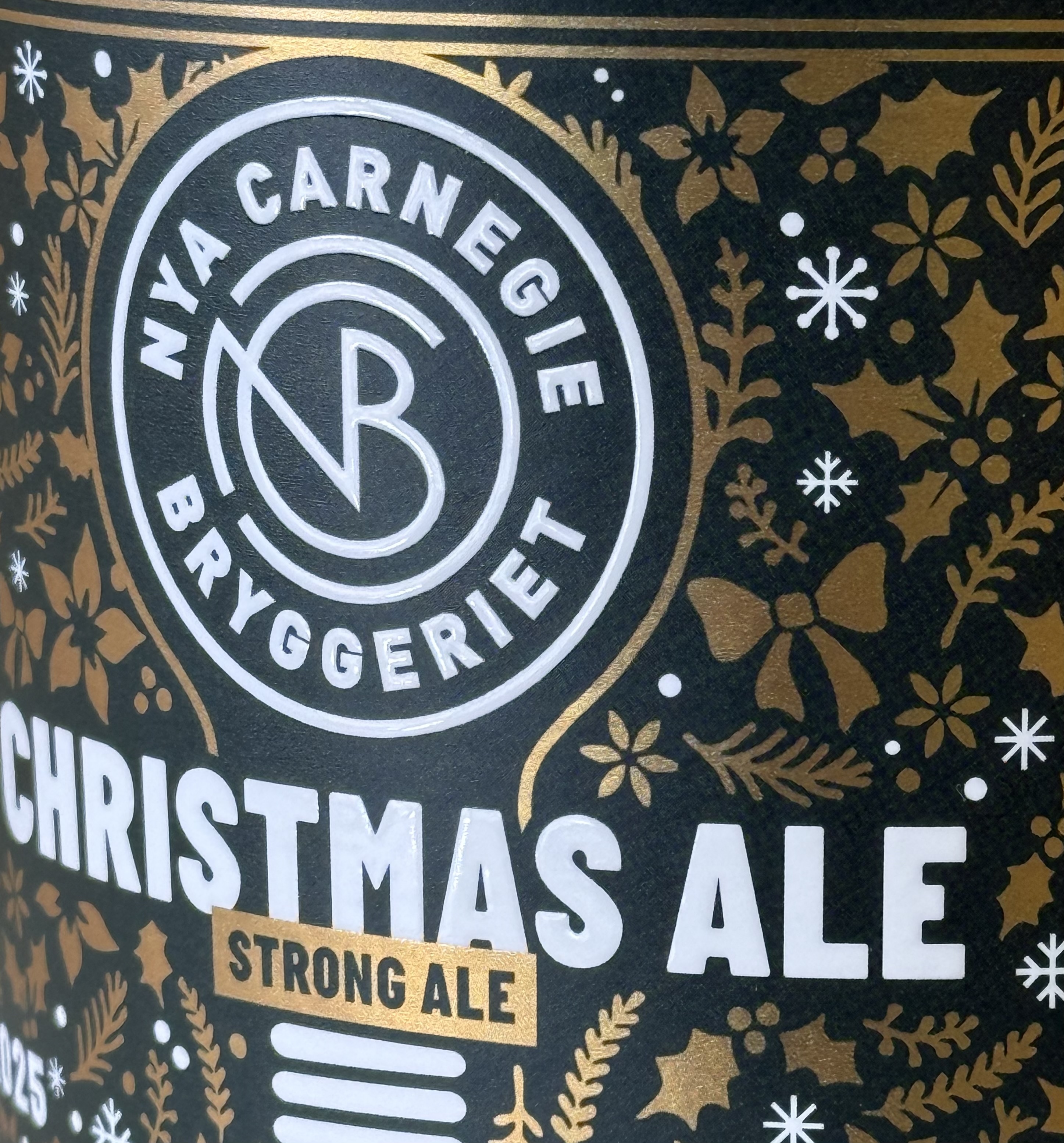 Nya Carnegie Christmas Ale — 3D varnish on raised lettering